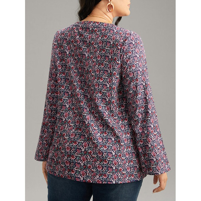 V-neck long sleeve floral shirt